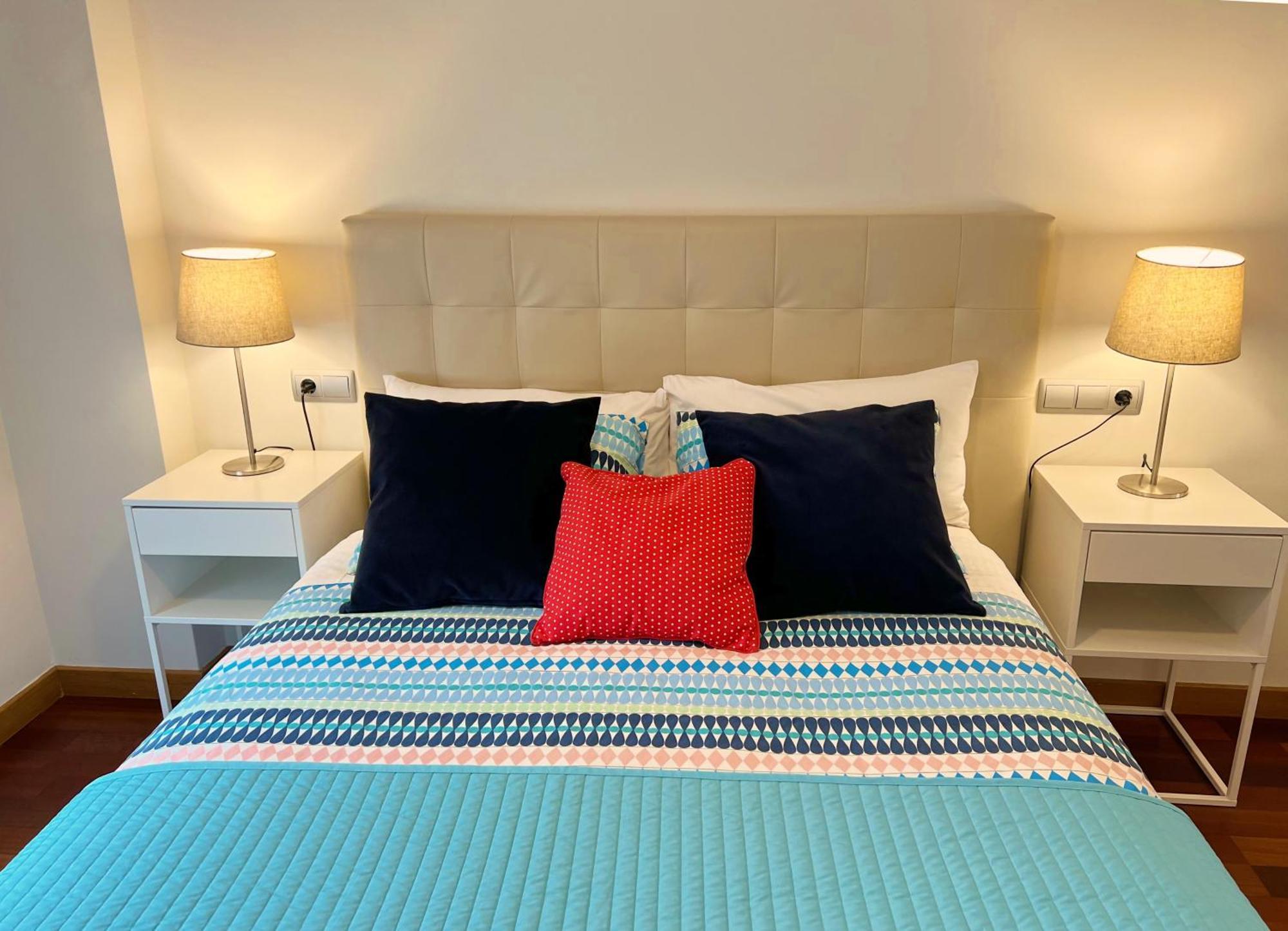 Apartamento Europa Prados Atenea Овиедо Екстериор снимка