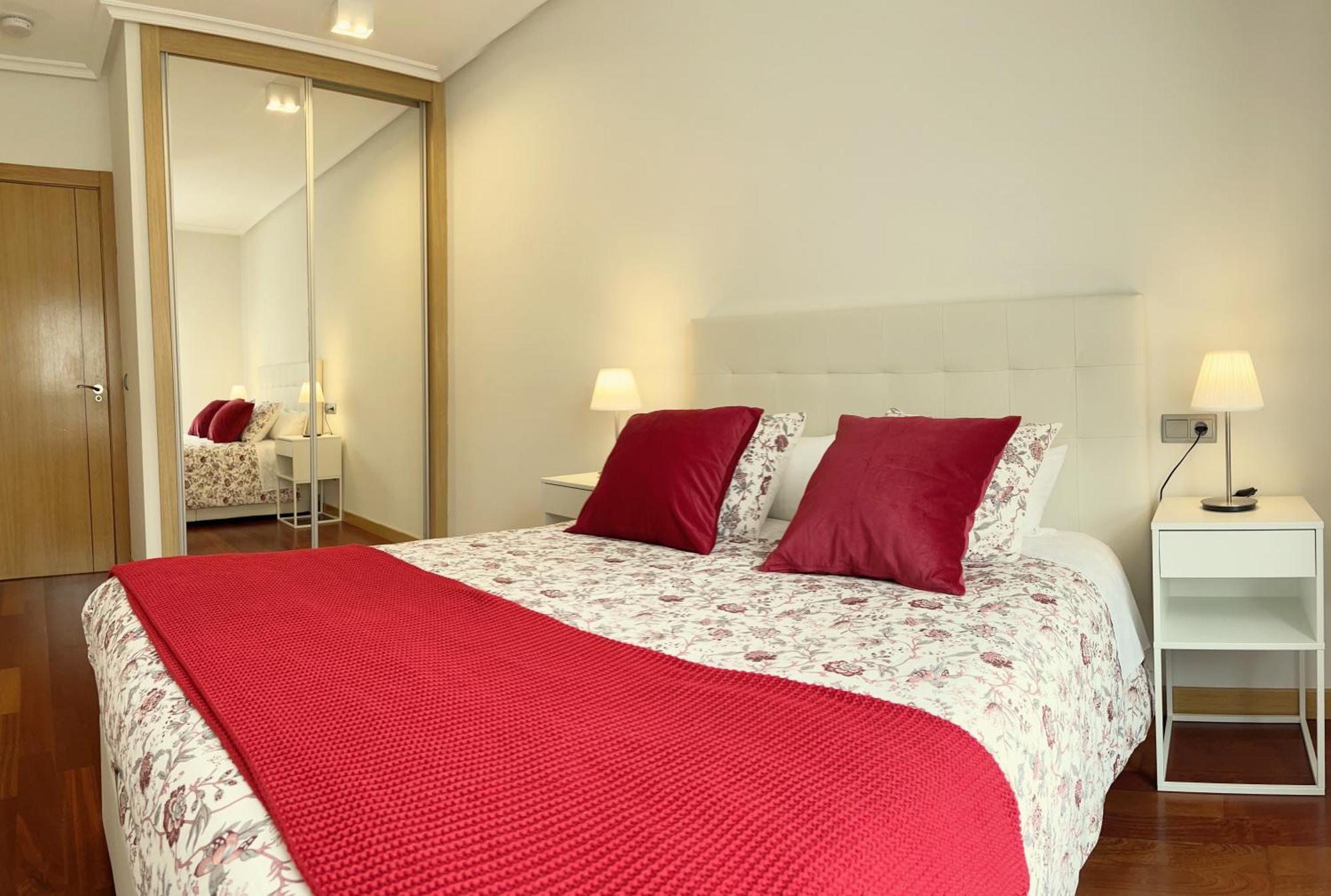 Apartamento Europa Prados Atenea Овиедо Екстериор снимка